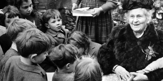 maria-montessori-children-01